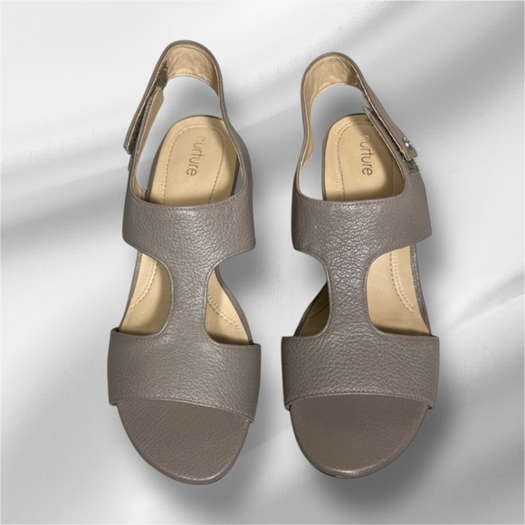 Nurture Shoes - Nurture Open-toe Leather Shoes